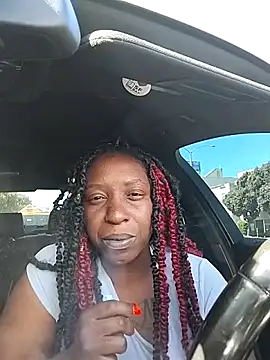 markquanna online show from October 3, 2025, 7:26 pm