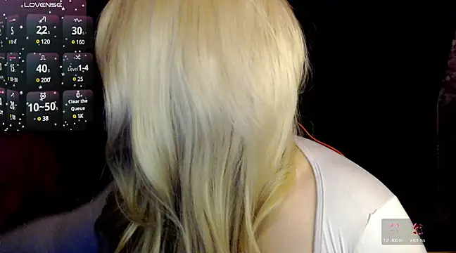 stacey wills44 online show from March 21, 2025, 6:40 pm