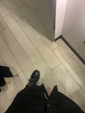 Snapshot of CrazzyChicks chatting on February 23, 2026, 5:41 am CrazzyChicks online show from February 23, 2026, 5:41 am