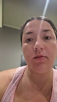 Snapshot of isabella_rossse chatting on April 10, 2026, 5:58 am isabella rossse online show from April 10, 2026, 5:58 am