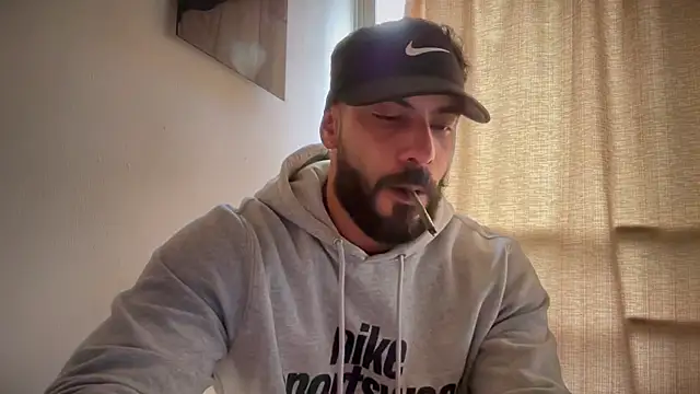 Snapshot of romeolovedark chatting on March 29, 2026, 8:54 pm romeolovedark online show from March 29, 2026, 8:54 pm