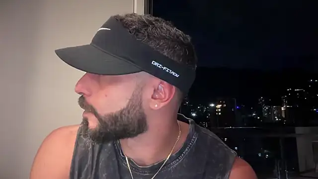 romeolovedark online show from October 3, 2025, 11:28 pm