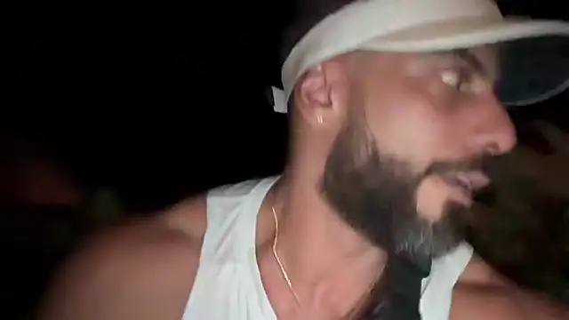 romeolovedark online show from November 14, 2025, 3:54 am