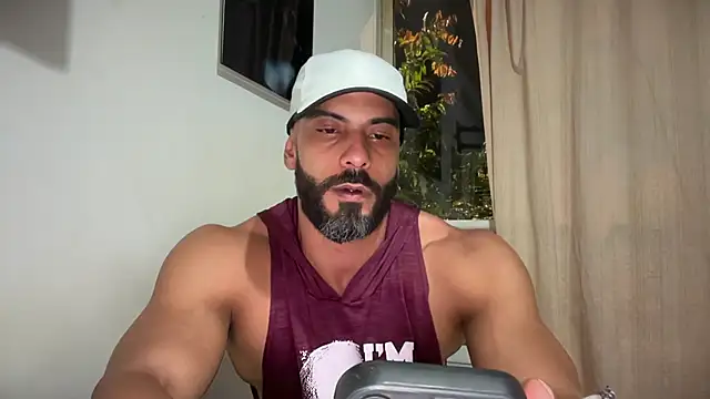romeolovedark online show from May 27, 2026, 3:14 am