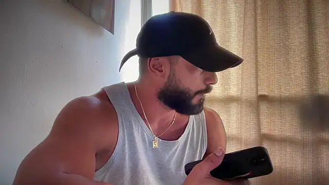 Snapshot of romeolovedark chatting on March 31, 2026, 7:49 pm romeolovedark online show from March 31, 2026, 7:49 pm