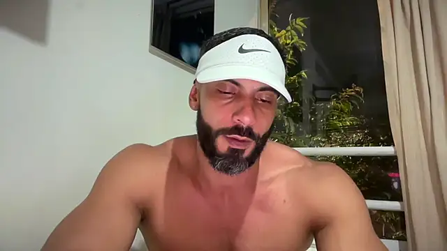 romeolovedark online show from May 16, 2026, 7:40 am