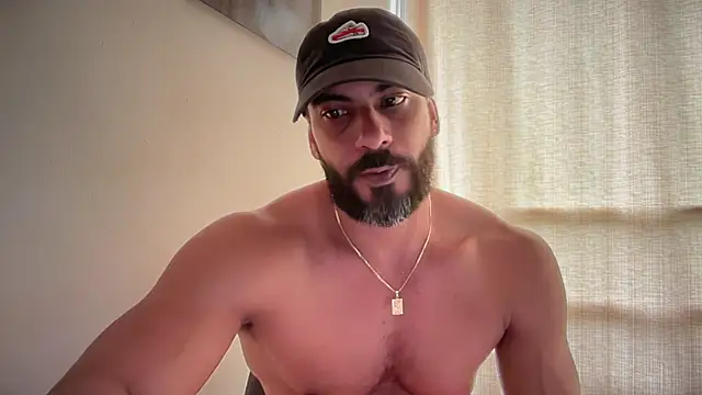 Snapshot of romeolovedark chatting on March 5, 2026, 8:38 pm romeolovedark online show from March 5, 2026, 8:38 pm