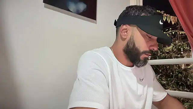 romeolovedark online show from October 9, 2025, 1:50 am