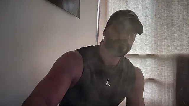 Snapshot of romeolovedark chatting on February 17, 2026, 5:43 pm romeolovedark online show from February 17, 2026, 5:43 pm