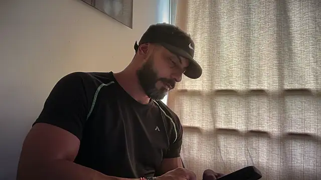 Snapshot of romeolovedark chatting on February 20, 2026, 7:49 pm romeolovedark online show from February 20, 2026, 7:49 pm