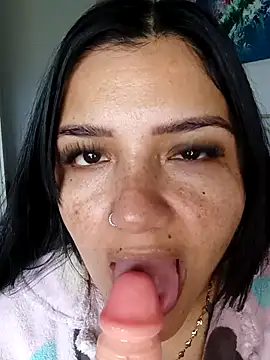 Snapshot of laura_dirtyhot chatting on December 4, 2025, 9:52 am laura dirtyhot online show from December 4, 2025, 9:52 am