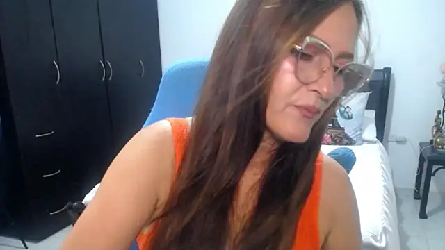 Xiimen online show from May 22, 2026, 9:13 pm
