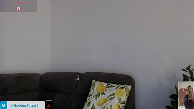 Goddess Tina online show from April 17, 2026, 3:48 pm