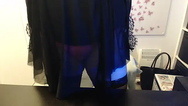 Snapshot of Sexy-Nikki chatting on March 5, 2026, 9:06 am Sexy-Nikki online show from March 5, 2026, 9:06 am