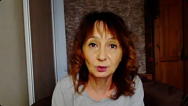 AnnieEltgant online show from January 9, 2026, 9:05 am