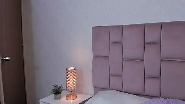 Snapshot of Mariana_Joness chatting on February 13, 2026, 3:39 am Mariana Joness online show from February 13, 2026, 3:39 am