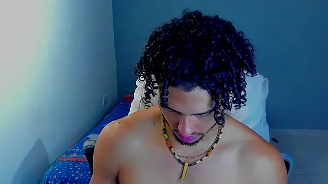 Kris Khalifa69 online show from January 14, 2026, 2:42 pm