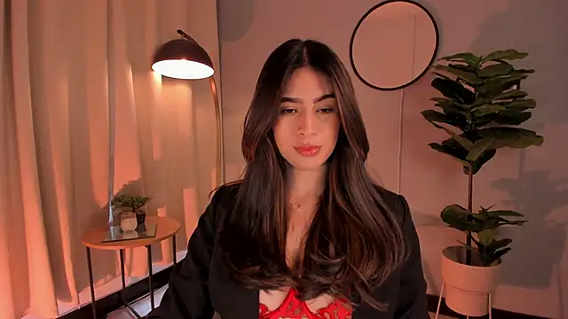 LiaPearce online show from March 9, 2025, 2:21 pm