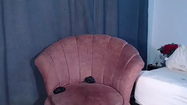 Snapshot of AdaraLink chatting on January 7, 2025, 1:14 pm AdaraLink online show from January 7, 2025, 1:14 pm