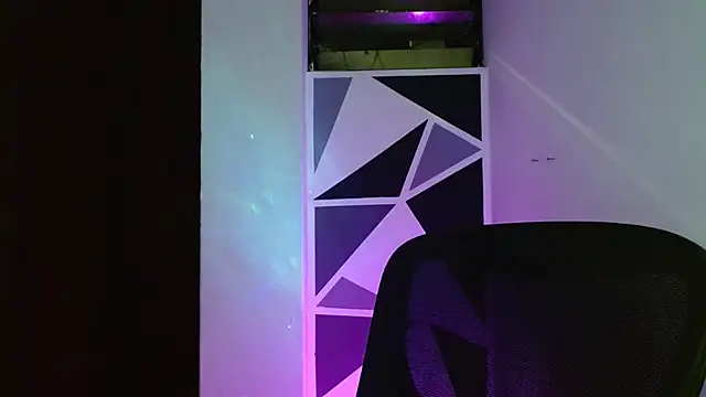 littlextreme online show from March 18, 2025, 7:33 am