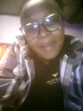 Sweetcutevee online show from November 19, 2025, 10:21 pm