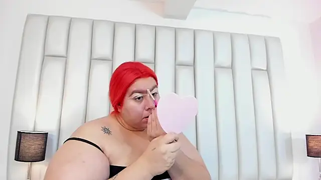 aandreaperez online show from March 14, 2025, 11:56 am