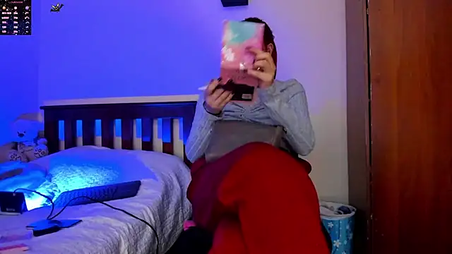 Snapshot of Cheerryll chatting on February 27, 2025, 4:02 am Cheerryll online show from February 27, 2025, 4:02 am