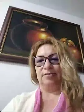 Snapshot of gisela27 chatting on February 24, 2025, 3:23 am gisela27 online show from February 24, 2025, 3:23 am