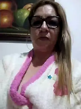 Snapshot of gisela27 chatting on March 7, 2025, 2:46 am gisela27 online show from March 7, 2025, 2:46 am