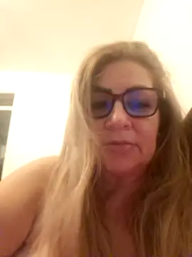 Snapshot of gisela27 chatting on March 20, 2026, 3:07 am gisela27 online show from March 20, 2026, 3:07 am