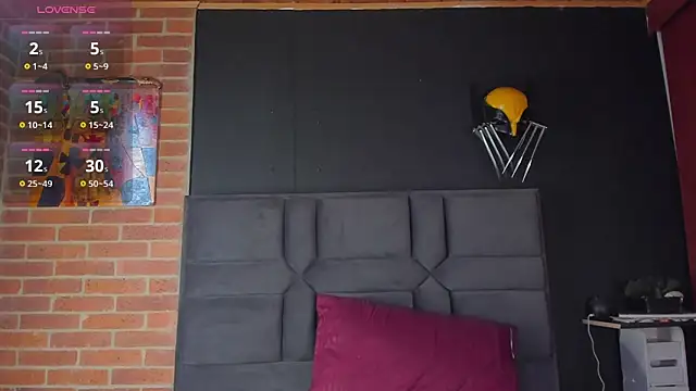 Snapshot of SebastianMaximoff chatting on March 21, 2025, 2:29 pm SebastianMaximoff online show from March 21, 2025, 2:29 pm