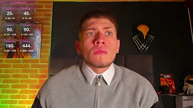 Snapshot of SebastianMaximoff chatting on February 18, 2025, 12:39 pm SebastianMaximoff online show from February 18, 2025, 12:39 pm