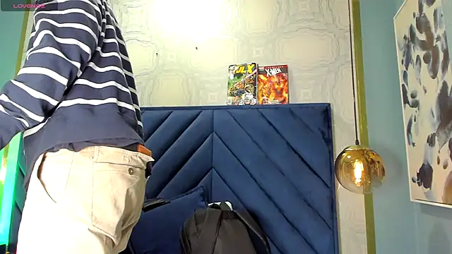 Snapshot of SebastianMaximoff chatting on November 22, 2025, 7:35 pm SebastianMaximoff online show from November 22, 2025, 7:35 pm