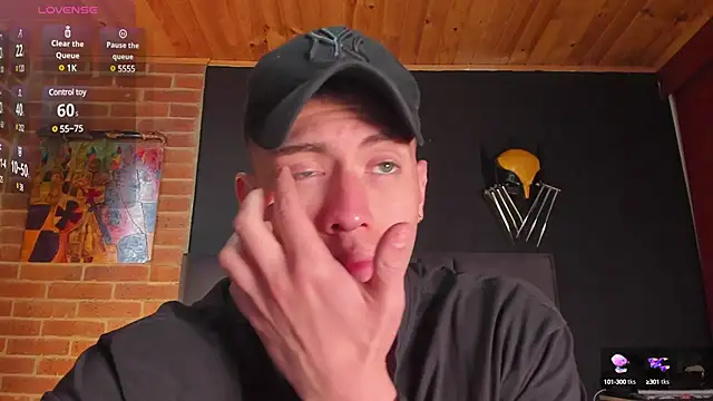 Snapshot of SebastianMaximoff chatting on March 15, 2025, 4:21 pm SebastianMaximoff online show from March 15, 2025, 4:21 pm