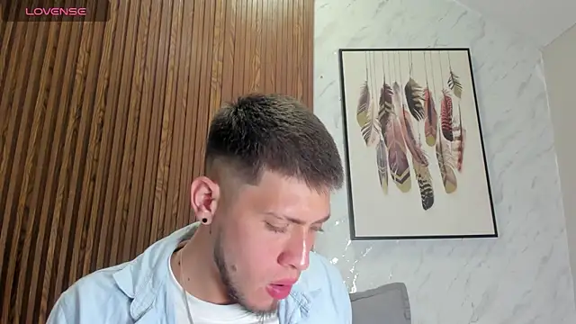 Snapshot of SebastianMaximoff chatting on October 2, 2025, 7:39 pm SebastianMaximoff online show from October 2, 2025, 7:39 pm