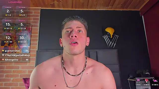 Snapshot of SebastianMaximoff chatting on March 21, 2025, 5:34 pm SebastianMaximoff online show from March 21, 2025, 5:34 pm