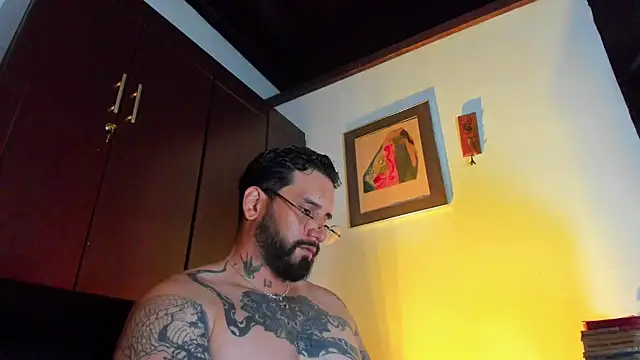 Snapshot of CamiloGray_ chatting on June 3, 2026, 2:33 pm CamiloGray online show from June 3, 2026, 2:33 pm