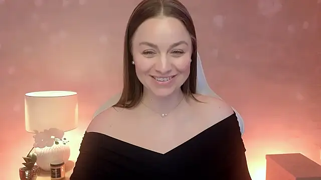 MilaFleur online show from March 12, 2026, 3:27 pm