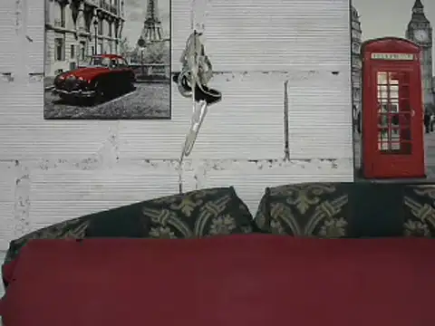 Snapshot of divahot08 chatting on January 25, 2025, 6:24 pm divahot08 online show from January 25, 2025, 6:24 pm