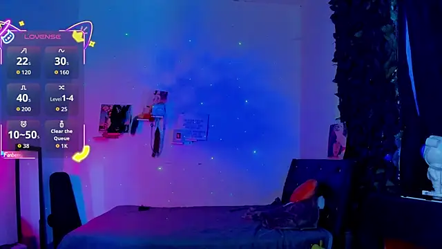 sweetvond  online show from October 14, 2025, 5:13 pm