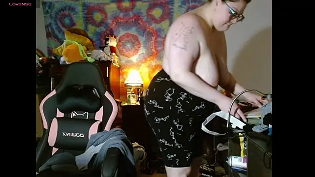 ItsBunniBabe online show from October 30, 2025, 1:15 am