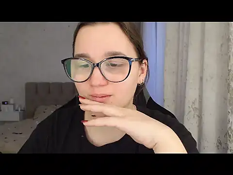 Amy Mur  online show from February 6, 2026, 1:29 pm