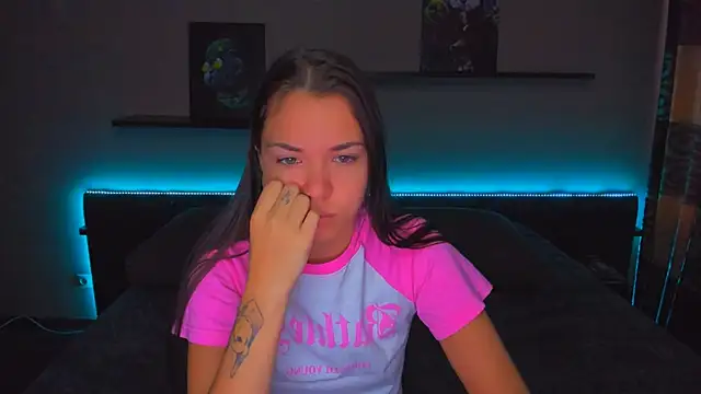 AlexaBarkley online show from October 8, 2025, 12:23 am