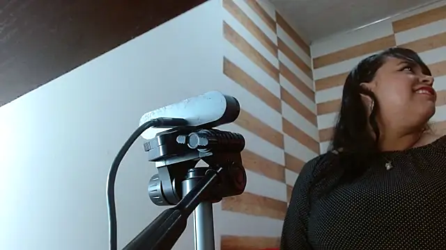 Snapshot of Candy_browm1 chatting on February 14, 2025, 12:36 pm Candy browm1 online show from February 14, 2025, 12:36 pm