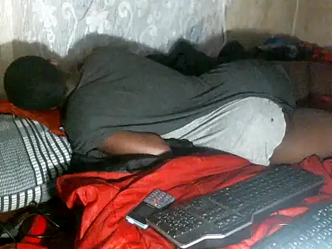 cute-shamza online show from March 15, 2026, 3:02 am