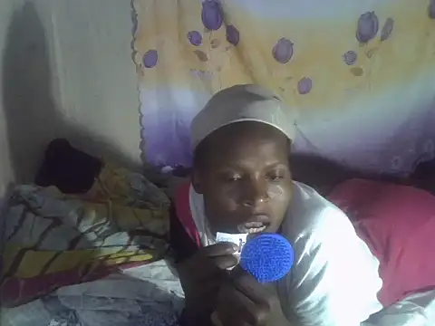 cute-shamza online show from June 12, 2026, 6:27 pm