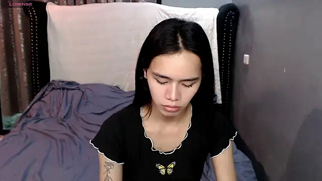 shecutie69 online show from October 14, 2025, 9:47 pm