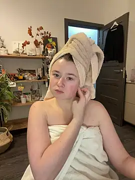 sweetest pie online show from February 27, 2025, 12:25 am