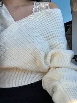 clairewntr online show from February 25, 2026, 1:00 pm