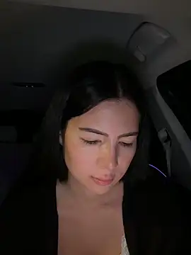 clairewntr online show from November 29, 2025, 8:20 pm